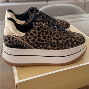 NWOT Michael Kors Hayes Cheetah Calf Hair Lace up Sneakers with Gold Detail